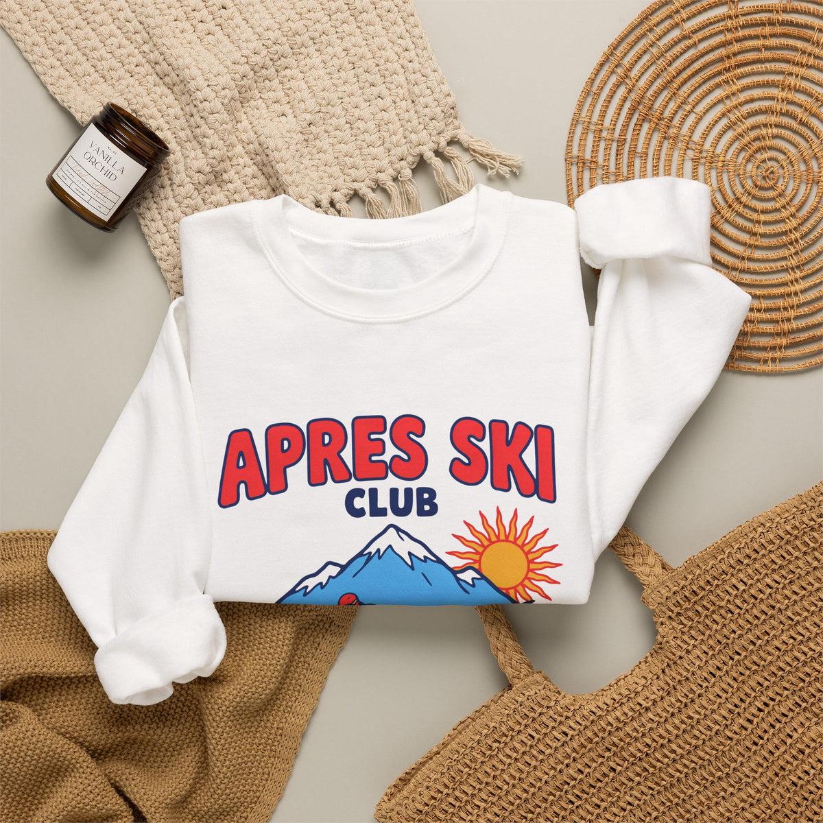 Apres Ski Club Sweatshirt, Retro Ski Crewneck, Skiing Sweatshirt